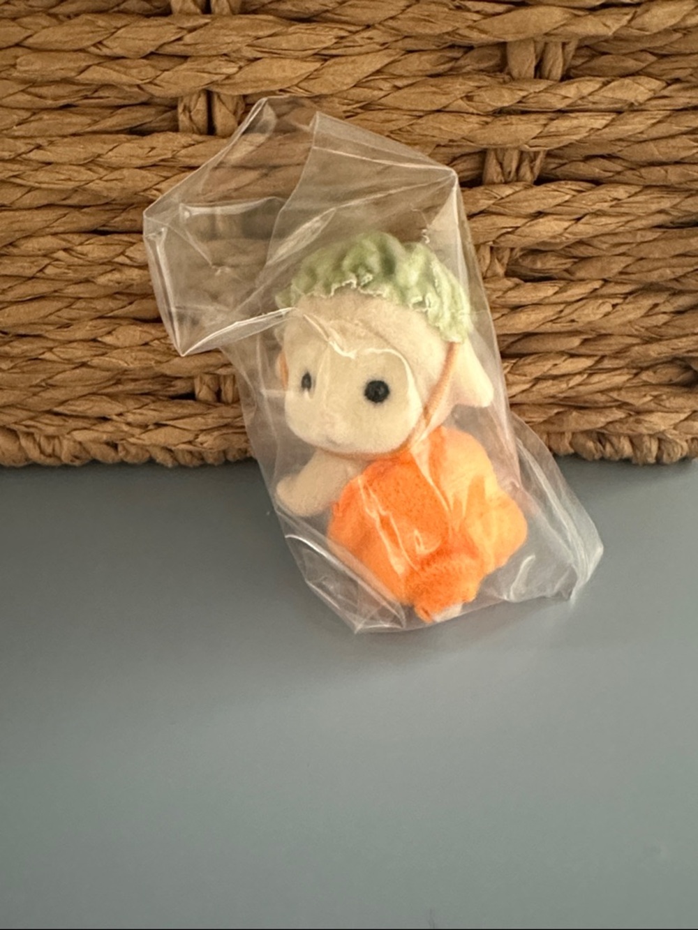 NWT Calico Critters Lamb Fruity Babies Series 3 Blind Bag - Picture 3 of 3